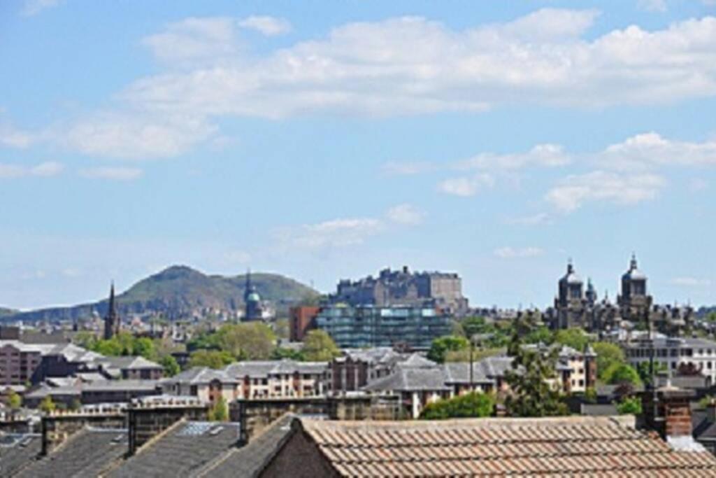Sunny House With Views To Edinburgh Skyline Edimburgo Exterior foto
